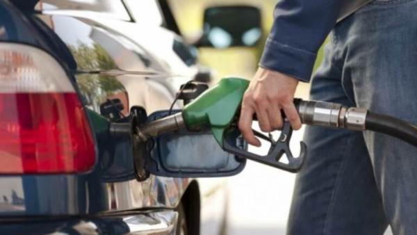 الحكومة تعلن زيادة أسعار البنزين
