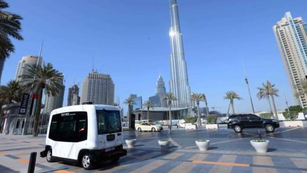 المركبات ذاتية القيادة في دبي