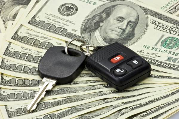 dollar bills cash and car keys