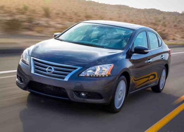 Nissan-Sentra_2013_800x600_wallpaper_04