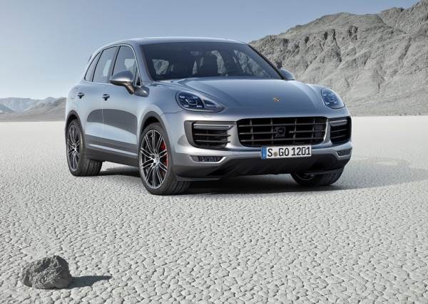 Porsche-Cayenne_2015_1024x768_wallpaper_01