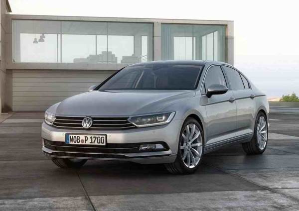 Volkswagen-Passat_2015_1024x768_wallpaper_02