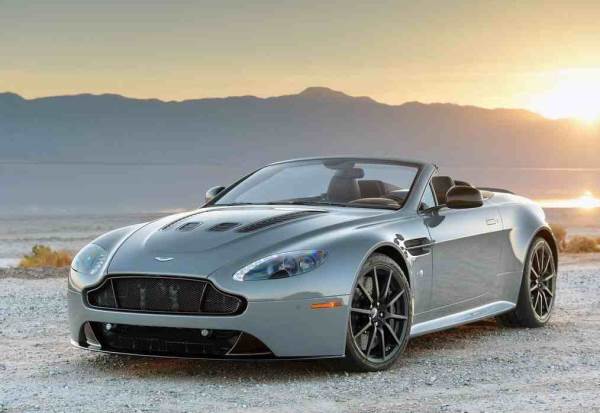 Aston_Martin-V12_Vantage_S_Roadster_2015_1024x768_wallpaper