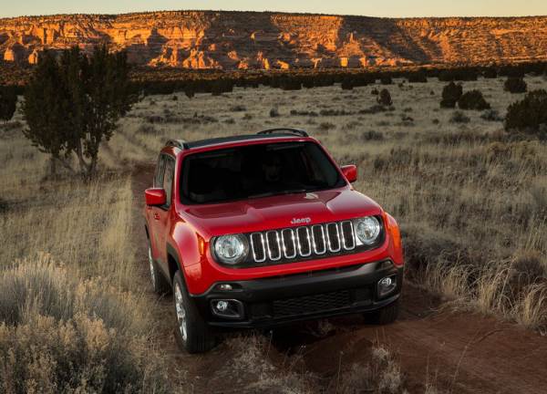 Jeep-Renegade_2015_800x600_wallpaper_30