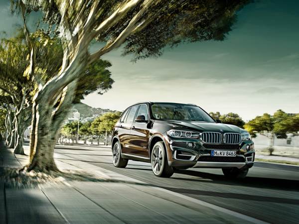 BMW-X5_wallpaper_1600x1200-10