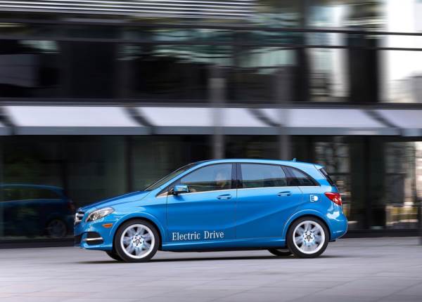 Mercedes-Benz-B-Class_Electric_Drive_2015_1280x960_wallpape
