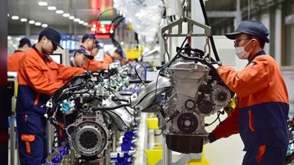 شركات السيارات بالصين تستأنف العمل مجددا