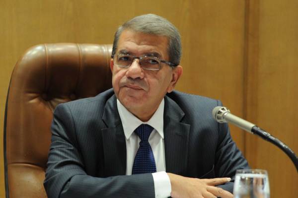 د.عمرو الجارحي وزير المالية المصري