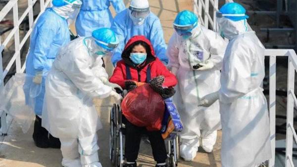 مواقف السيارات تكشف حقيقة انتشار فيروس كورونا في ووهان الصينية منذ اغسطس الماضي