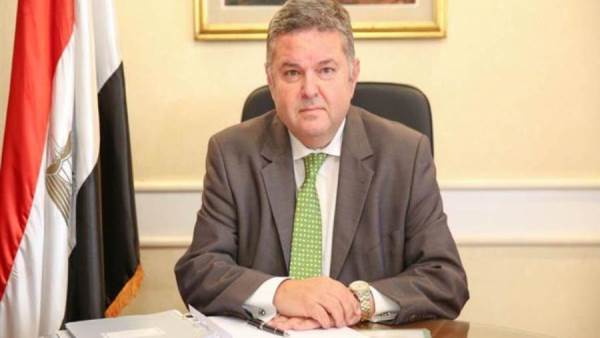 توفيق يصدر قرارا بتكليف السعداوي قائما بأعمال القابضة للصناعات المعدنية خلفا لنافع