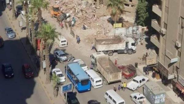 ازلة عقارات لتحسين حركة المرور في شارع فيصل