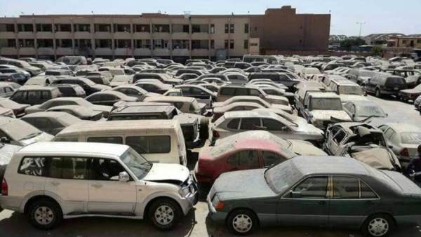 ساحة السيارات المخزنة بجمارك مطار القاهرة