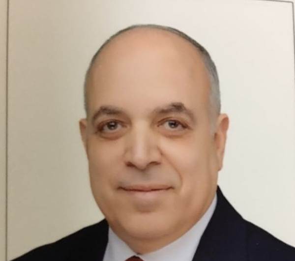 الدكتور جمال عبد العظيم
