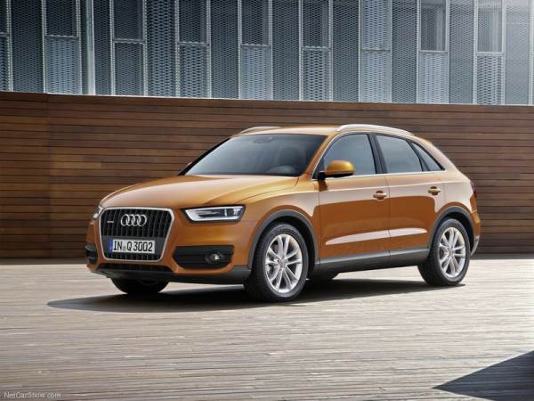 Audi-Q3_2012_800x600_wallpaper_01