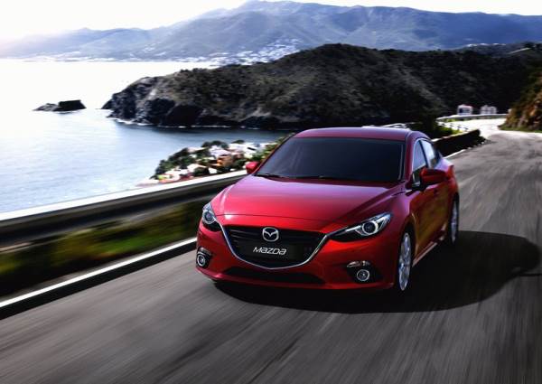 Mazda-3_Sedan_2014_800x600_wallpaper_07