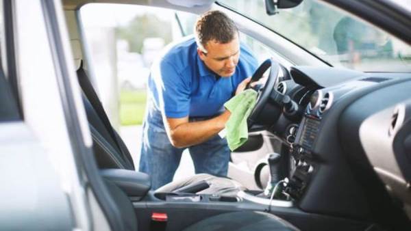 تنظيف السيارات للحماية من فيروس كورونا
