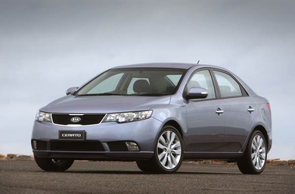 2012_07_26_kia_cerato_04