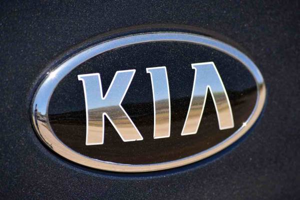 17-2014-kia-cadenza-fd