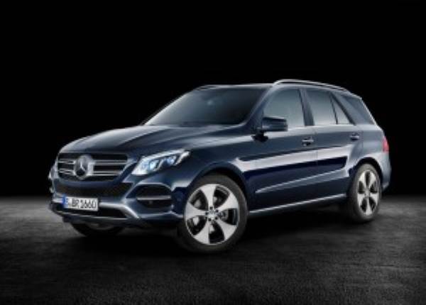 Mercedes-Benz-GLE_2016_800x600_wallpaper_1c