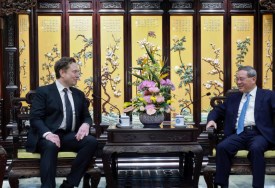  م,سك مع رئيس مجلس الدولة الصيني لي تشيانغ