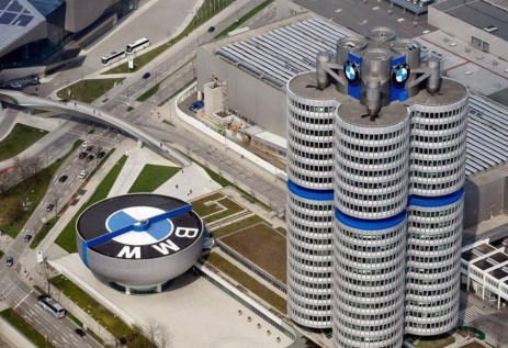 مبنى BMW الرئيسي