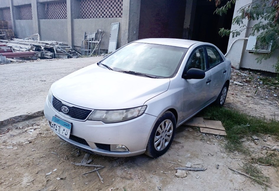 كيا سيراتو بالمزاد