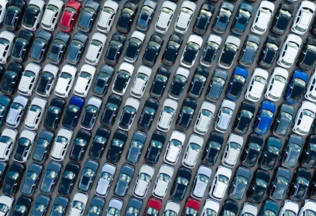 اعادة بيع السيارات