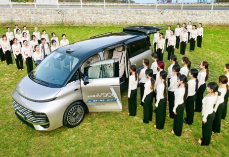 جيلي جالاكسي V900 ميني فان