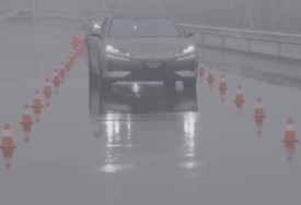 نظام Crab Walk من BYD