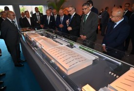 مصنع ماك لتصنيع وسائل النقل