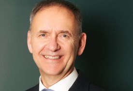 جيمس كريشتون، المدير الإقليمي لشركة رولز رويس موتور كارز في الشرق الأوسط وأفريقيا