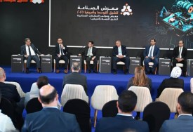 عقد ندوة حول البرنامج الوطني لصناعة السيارات بمصر