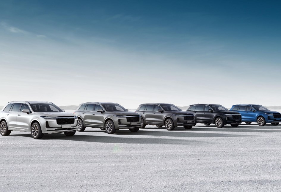 سيارات لي أوتو