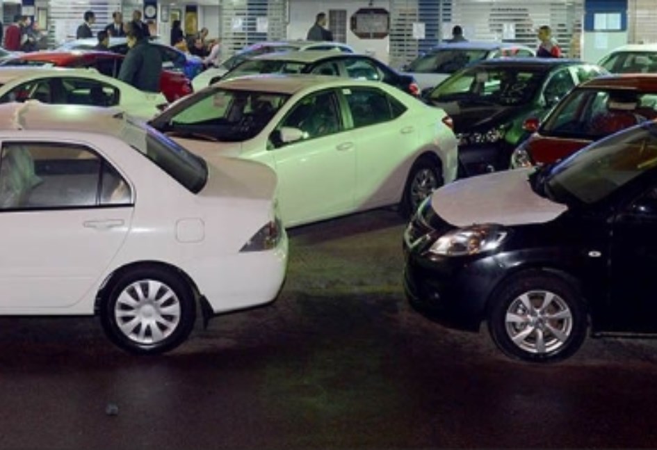 معارض السيارات بالمدن