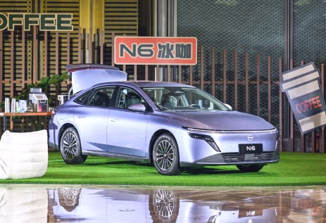 Dongfeng N6 hybrid 