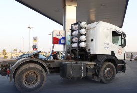 تحويل سيارة نقل للغاز