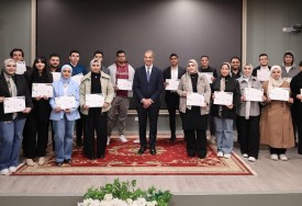 الفائزين بمسابقة سيارات القيادة الذاتية بمصر