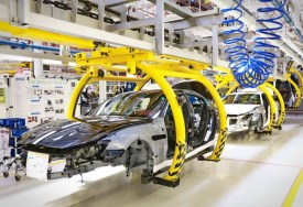 صناعة سيارات