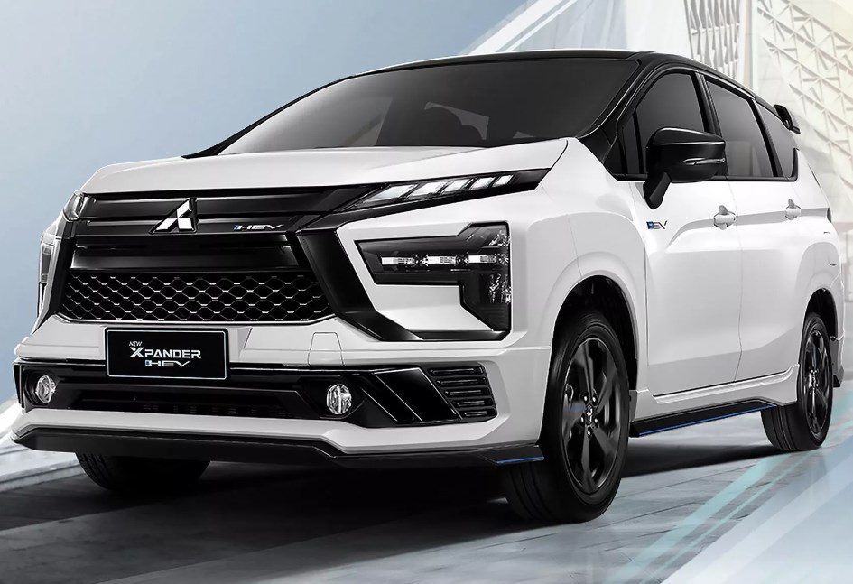 ميتسوبيشي إكسباندر HEV Play