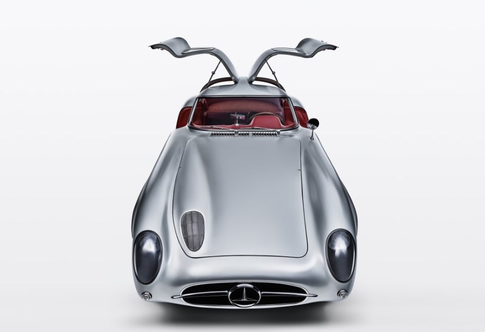 مرسيدس في مزاد