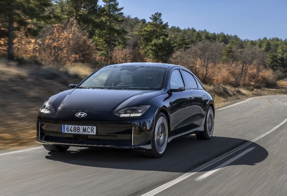 هيونداي أيونيك 6