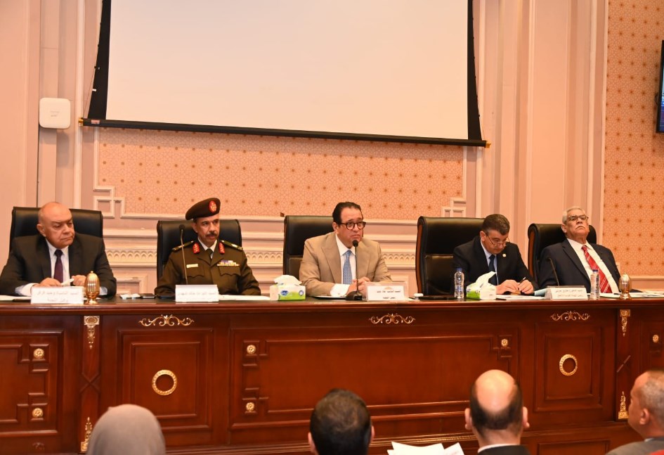 اجتماع للجنة النقل والمواصلات بمجلس النواب المصري