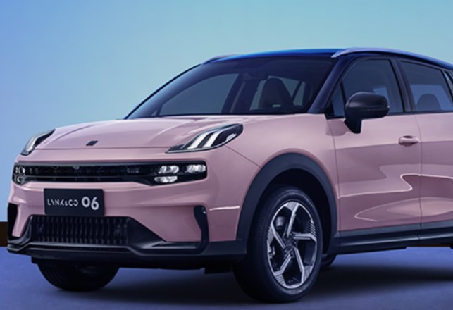 Lynk&Co 06