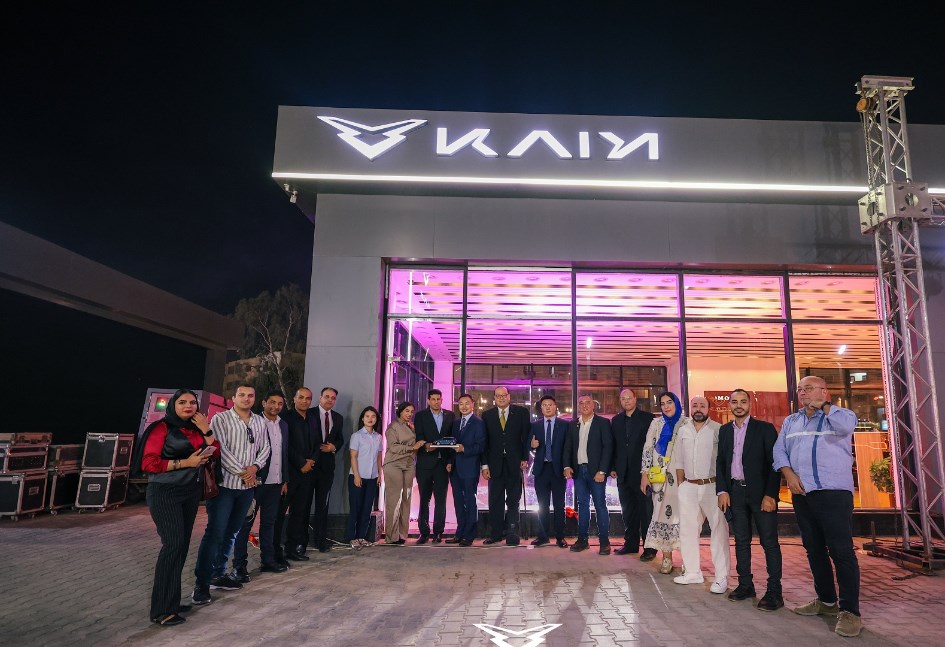 صالة عرض كايي بمحور شينزو آبي