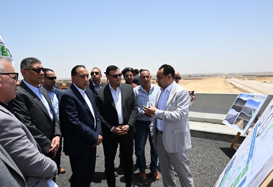 متابعة الطرق الجديدة في السادس من أكتوبر