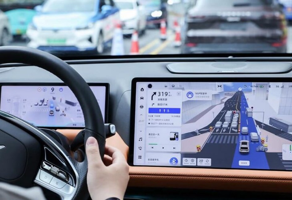 السيارات ذاتية القيادة الصينية واكسبنج