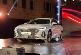 شيري أريزو 8 