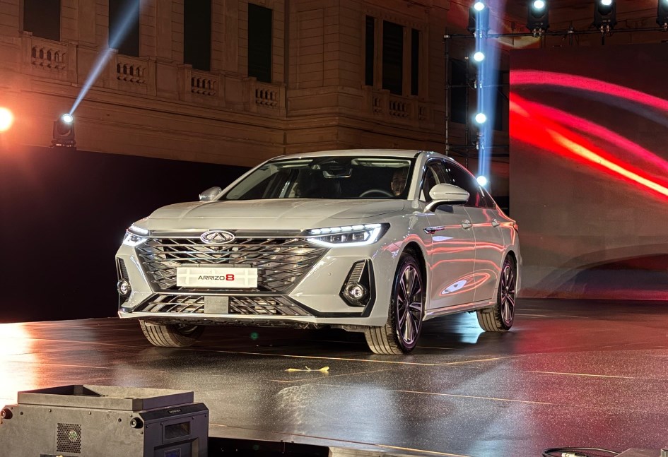 شيري أريزو 8 