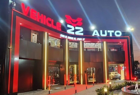 فرع V22 Auto الرئيسي في الشيخ زايد