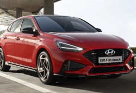 هيونداي i30 فاستباك الجديدة